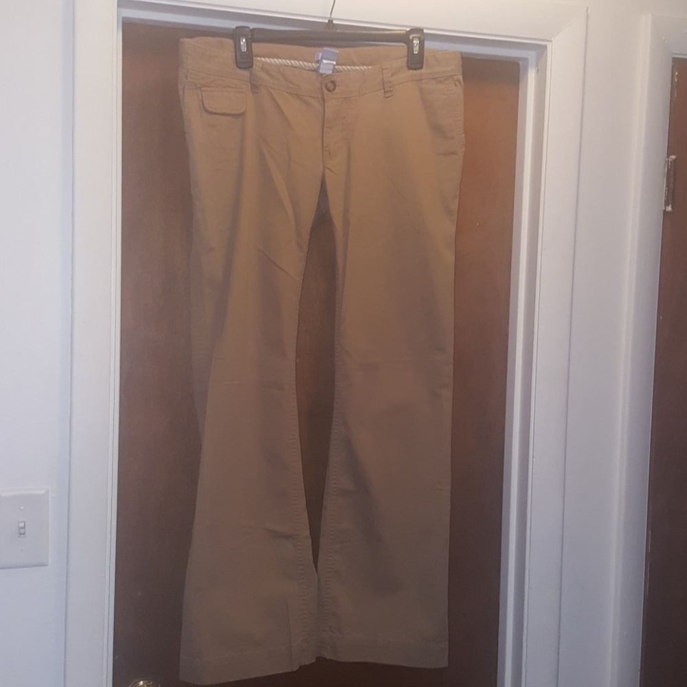 GAPMATERNITY  DRESSY BOOT-CUT KHAKI PANTS SZ 4